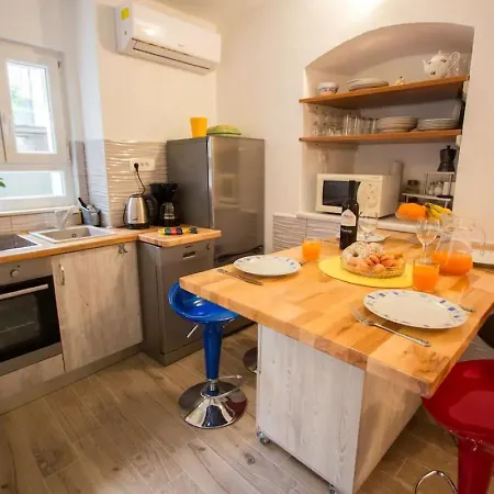 Oasis In The Heart Of * Сплит